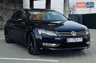 Седан Volkswagen Passat 2015 в Збаражі