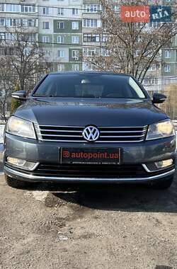 Седан Volkswagen Passat 2012 в Сумах