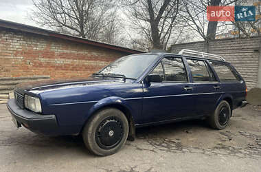 Універсал Volkswagen Passat 1982 в 