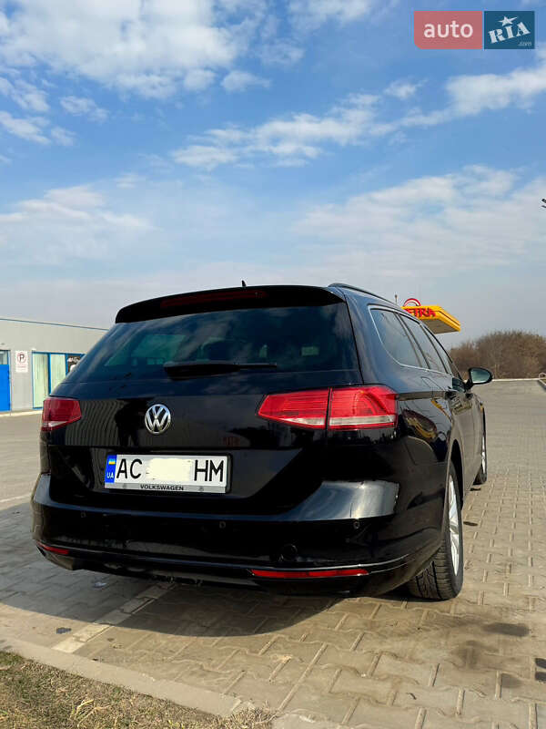 Универсал Volkswagen Passat 2016 в Луцке фото 6 Универсал Volkswagen Passat 2016 в Луцке