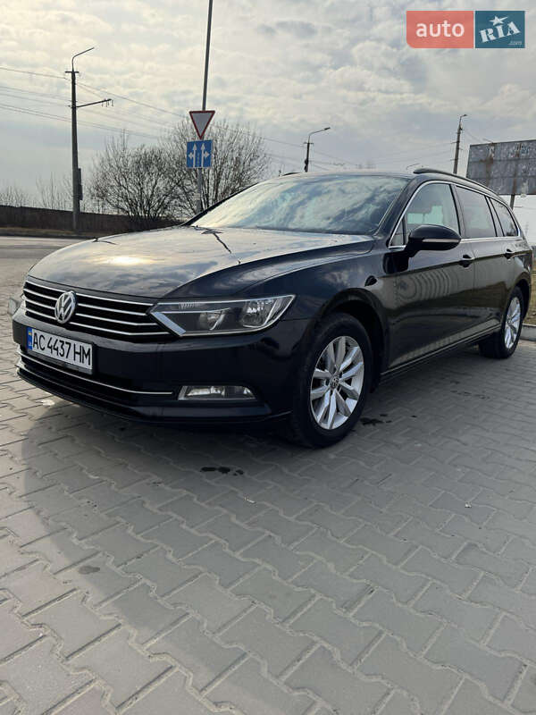 Универсал Volkswagen Passat 2016 в Луцке фото 10 Универсал Volkswagen Passat 2016 в Луцке