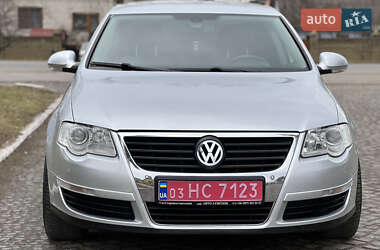 Седан Volkswagen Passat 2006 в Старокостянтинові