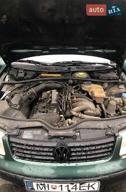 Седан Volkswagen Passat 1995 в 