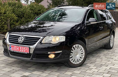 Универсал Volkswagen Passat 2009 в Староконстантинове