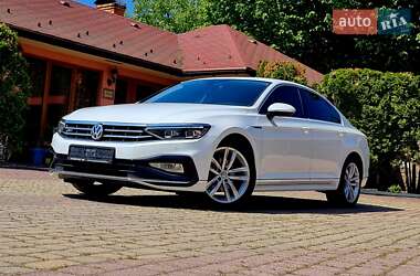 Седан Volkswagen Passat 2019 в Мукачево