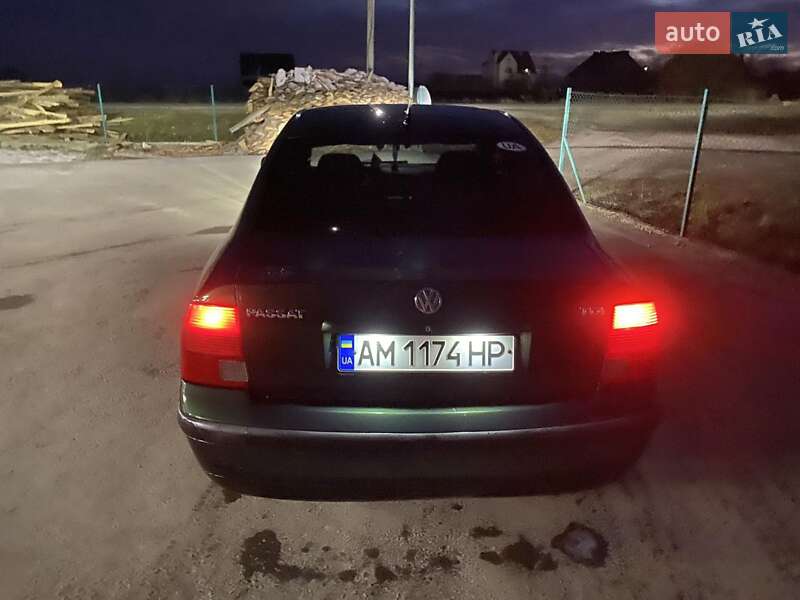 Седан Volkswagen Passat 1997 в Радивилове