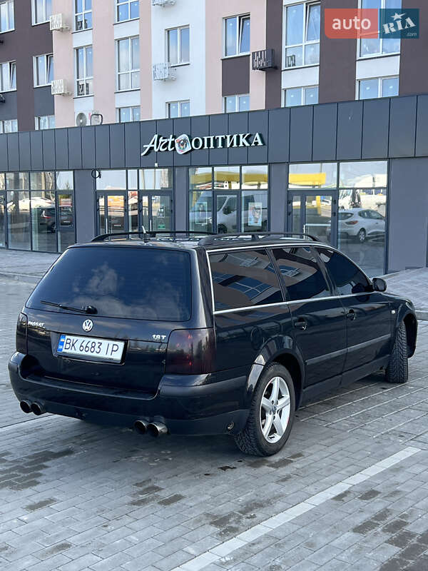 Универсал Volkswagen Passat 2001 в Ровно