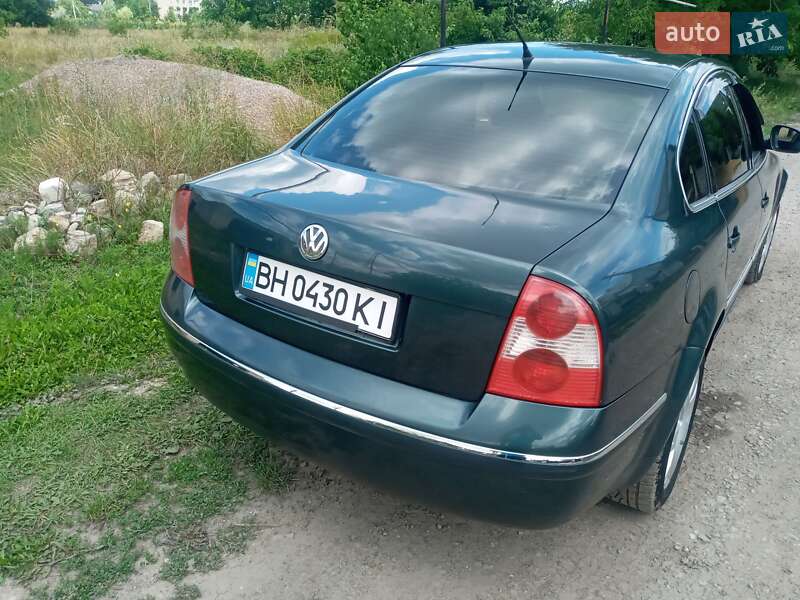 Седан Volkswagen Passat 2005 в Ананьеве