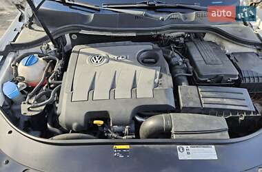 Универсал Volkswagen Passat 2014 в 