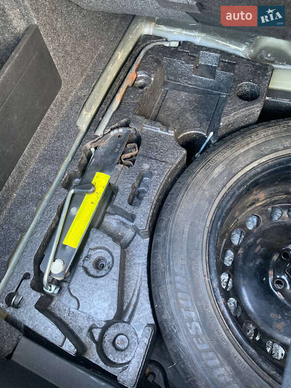 Седан Volkswagen Passat 2008 в Носовке