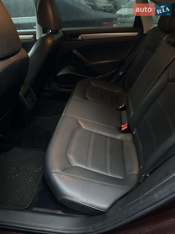 Седан Volkswagen Passat 2014 в Киеве фото 12 Седан Volkswagen Passat 2014 в Киеве
