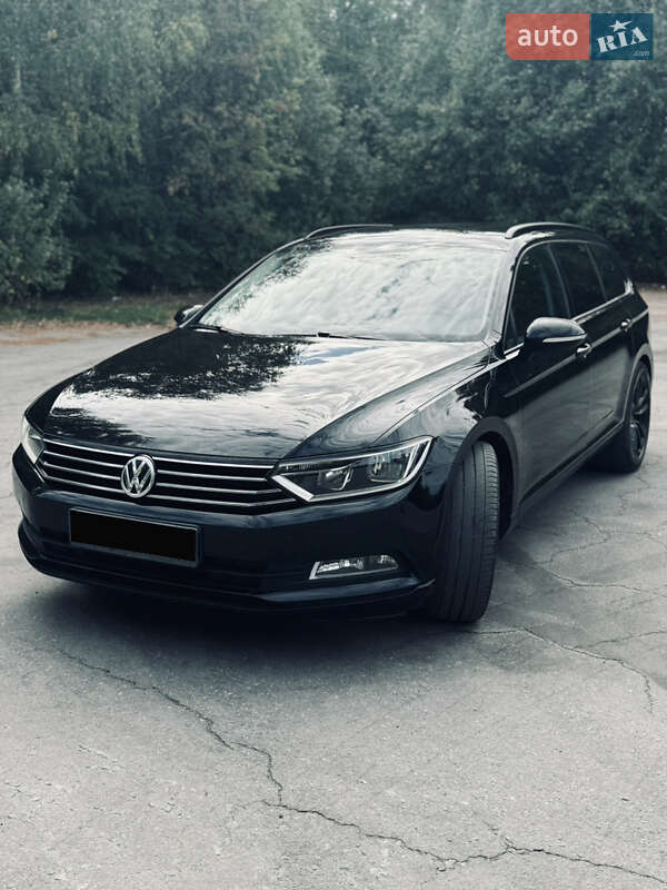 Универсал Volkswagen Passat 2016 в 