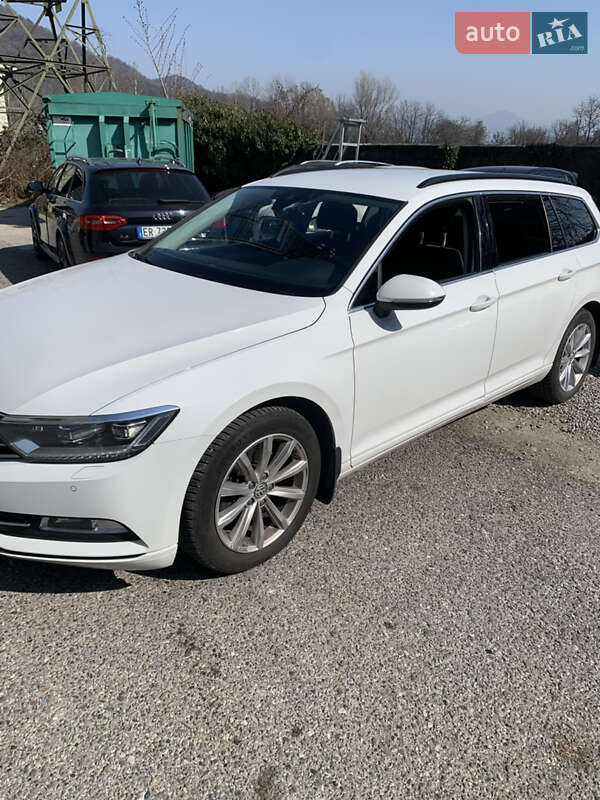 Универсал Volkswagen Passat 2017 в Киеве фото 14 Универсал Volkswagen Passat 2017 в Киеве