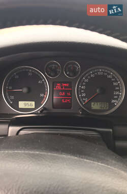 Універсал Volkswagen Passat 2001 в 