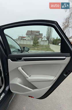 Седан Volkswagen Passat 2017 в 