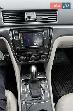 Седан Volkswagen Passat 2017 в 