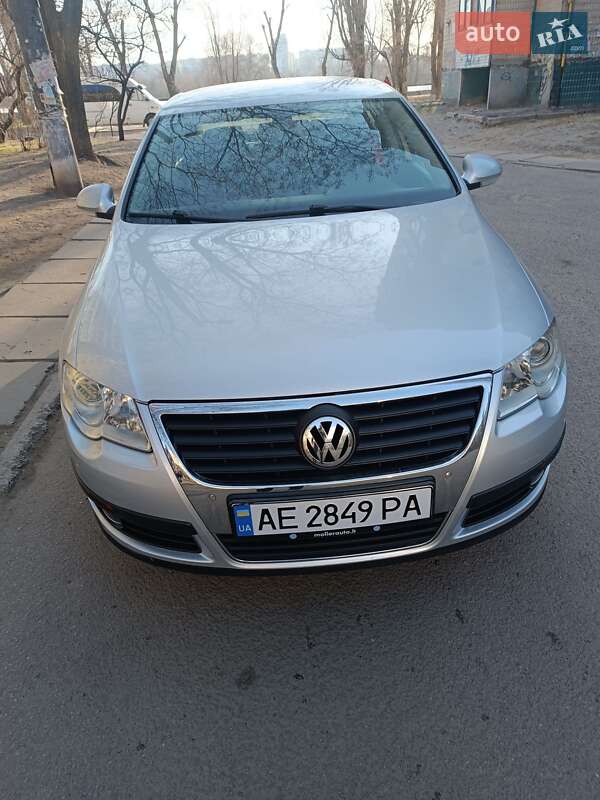 Седан Volkswagen Passat 2006 в Каменском фото 11 Седан Volkswagen Passat 2006 в Каменском