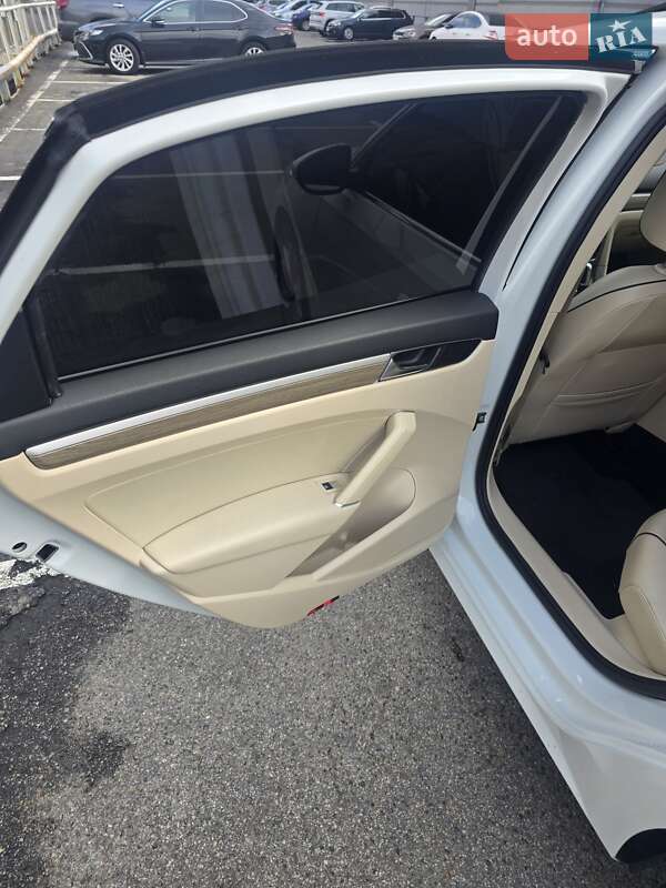 Седан Volkswagen Passat 2017 в Киеве фото 16 Седан Volkswagen Passat 2017 в Киеве