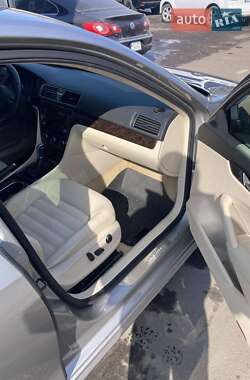 Седан Volkswagen Passat 2013 в 