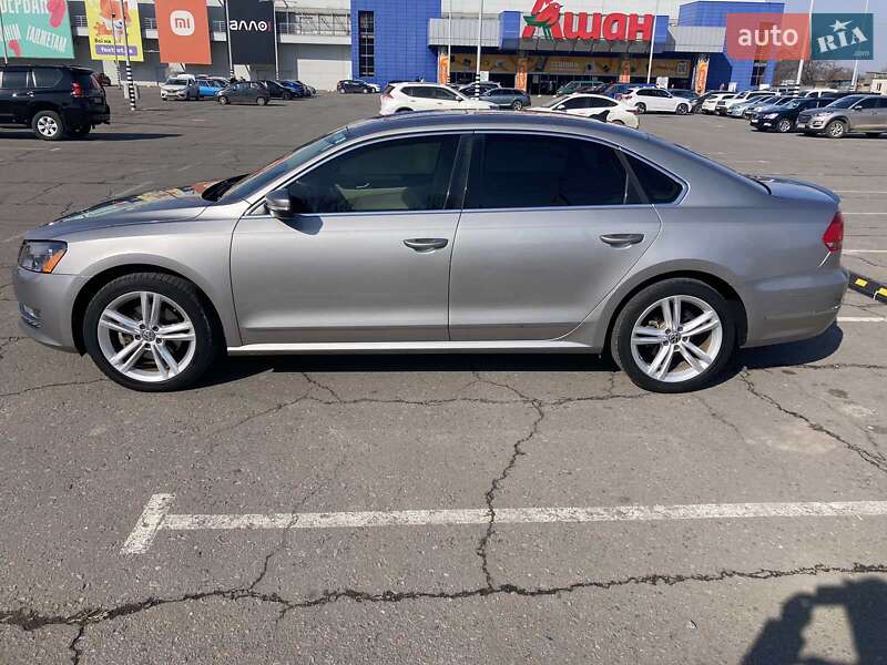 Седан Volkswagen Passat 2013 в 