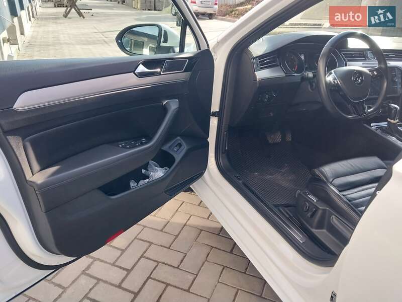 Универсал Volkswagen Passat 2018 в Трускавце