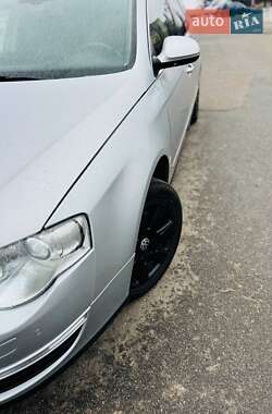 Універсал Volkswagen Passat 2010 в 