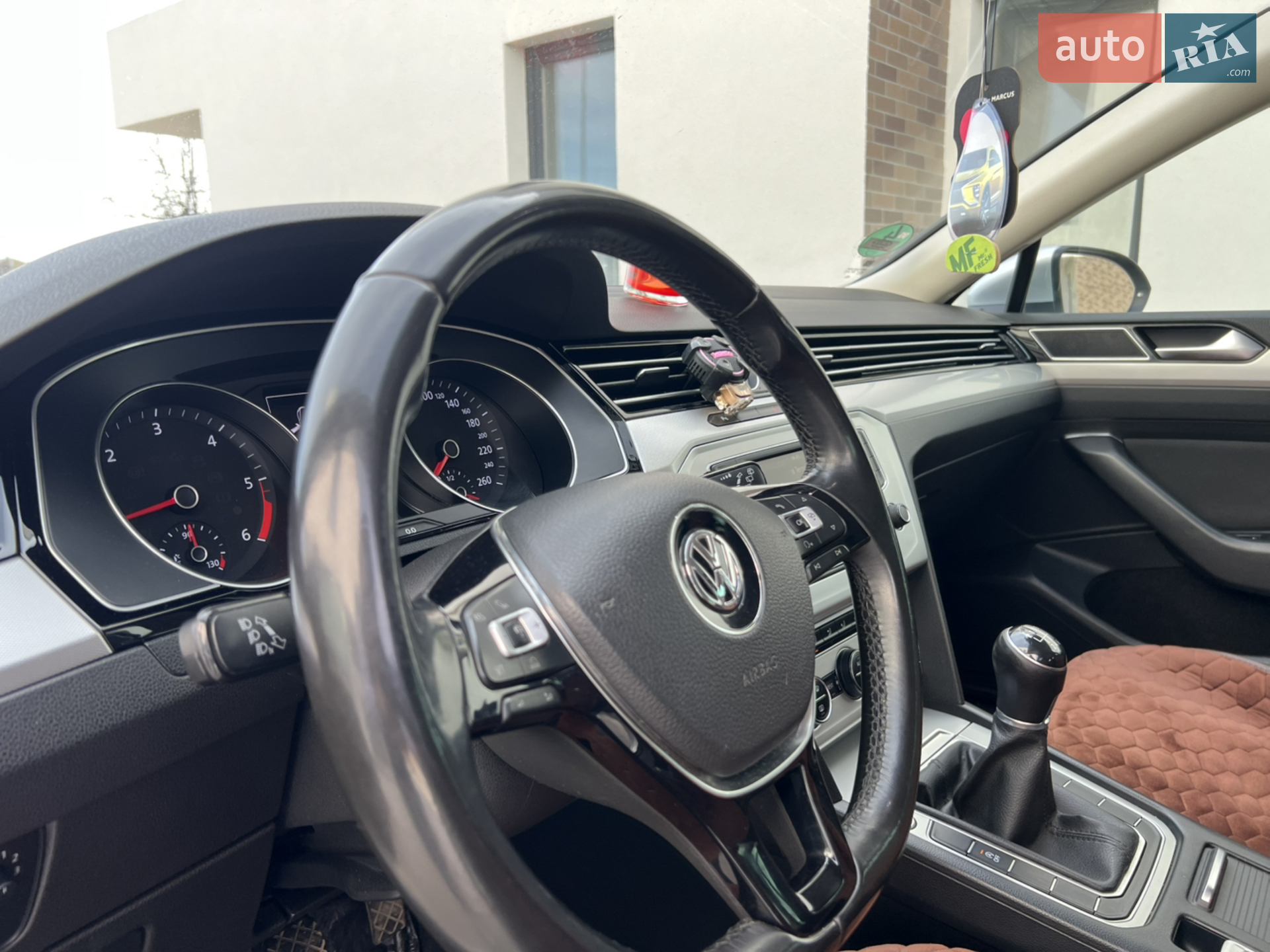 2015 Volkswagen Passat - мініатюра 42