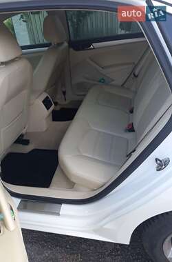 Седан Volkswagen Passat 2013 в 