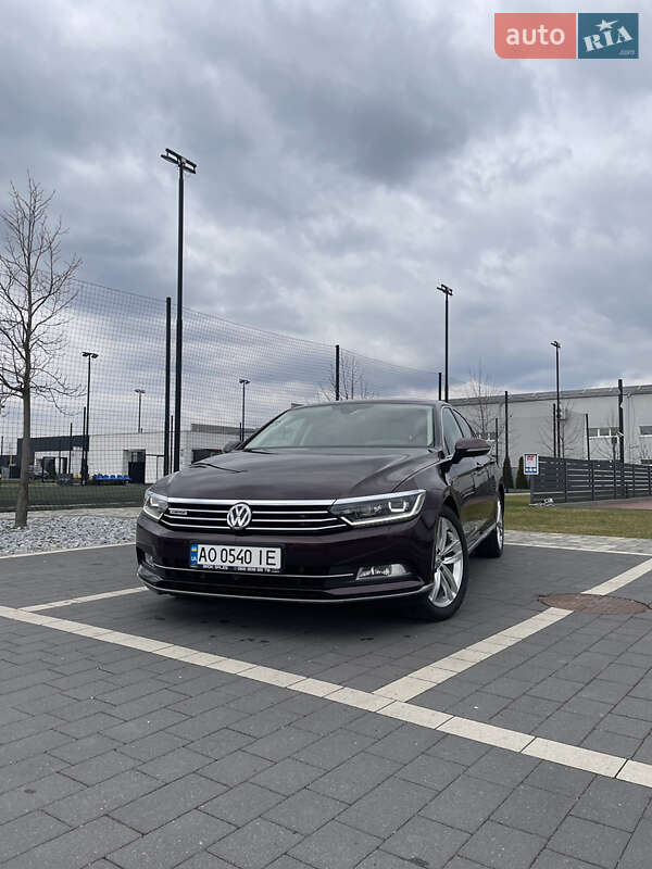 Седан Volkswagen Passat 2016 в 