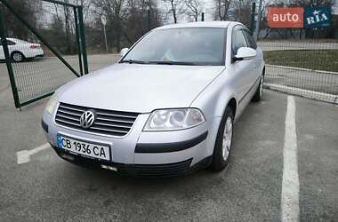 Седан Volkswagen Passat 2004 в Чернігові