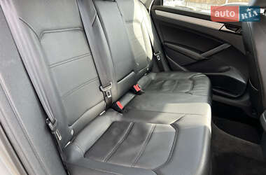 Седан Volkswagen Passat 2012 в 
