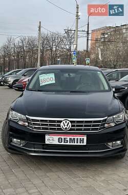 Седан Volkswagen Passat 2018 в Кривом Роге