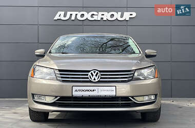 Седан Volkswagen Passat 2014 в Одессе