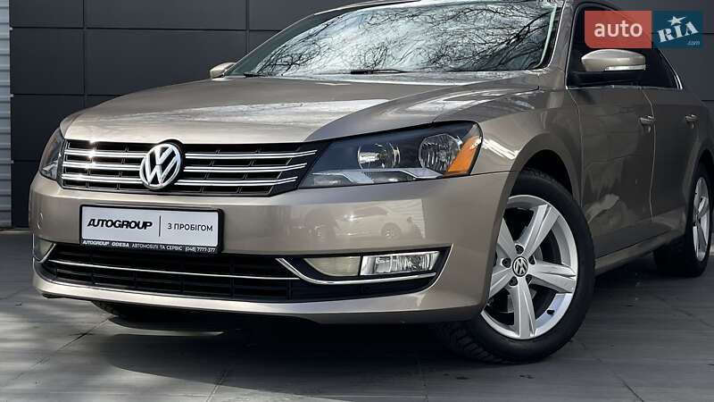 Седан Volkswagen Passat 2014 в Одесі
