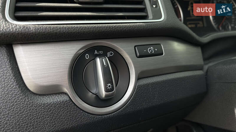 Седан Volkswagen Passat 2014 в Одесі