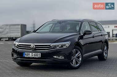 Універсал Volkswagen Passat 2021 в 