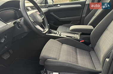 Універсал Volkswagen Passat 2021 в 