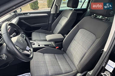 Універсал Volkswagen Passat 2021 в 