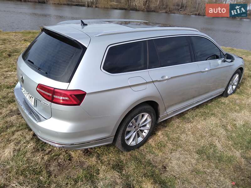 Универсал Volkswagen Passat 2015 в Хмельницком