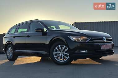 Универсал Volkswagen Passat 2018 в Львове