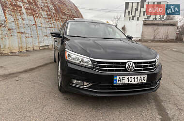 Седан Volkswagen Passat 2016 в Дніпрі