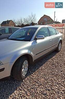 Седан Volkswagen Passat 2002 в 