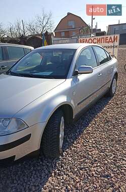 Седан Volkswagen Passat 2002 в 
