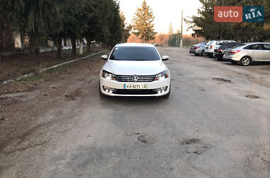 Седан Volkswagen Passat 2015 в 