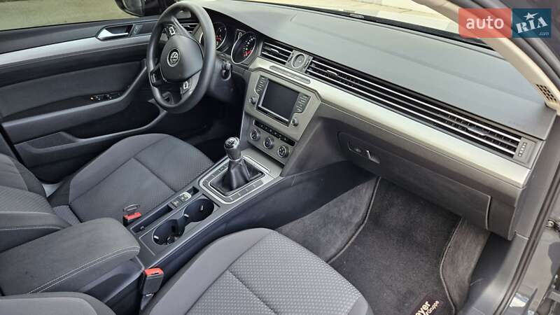 Универсал Volkswagen Passat 2015 в Кременчуге