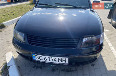 Универсал Volkswagen Passat 2000 в 