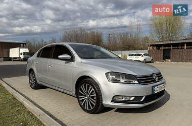 Седан Volkswagen Passat 2011 в 