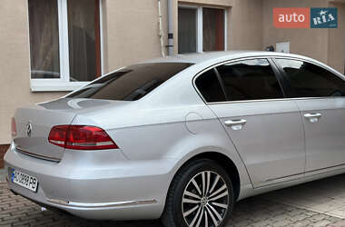 Седан Volkswagen Passat 2011 в 