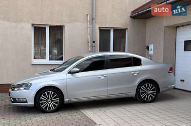 Седан Volkswagen Passat 2011 в 