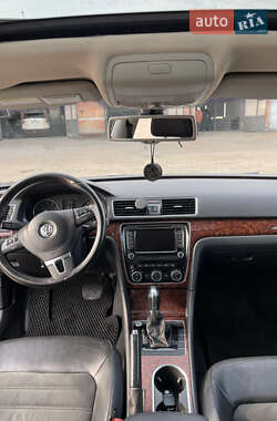 Седан Volkswagen Passat 2012 в 